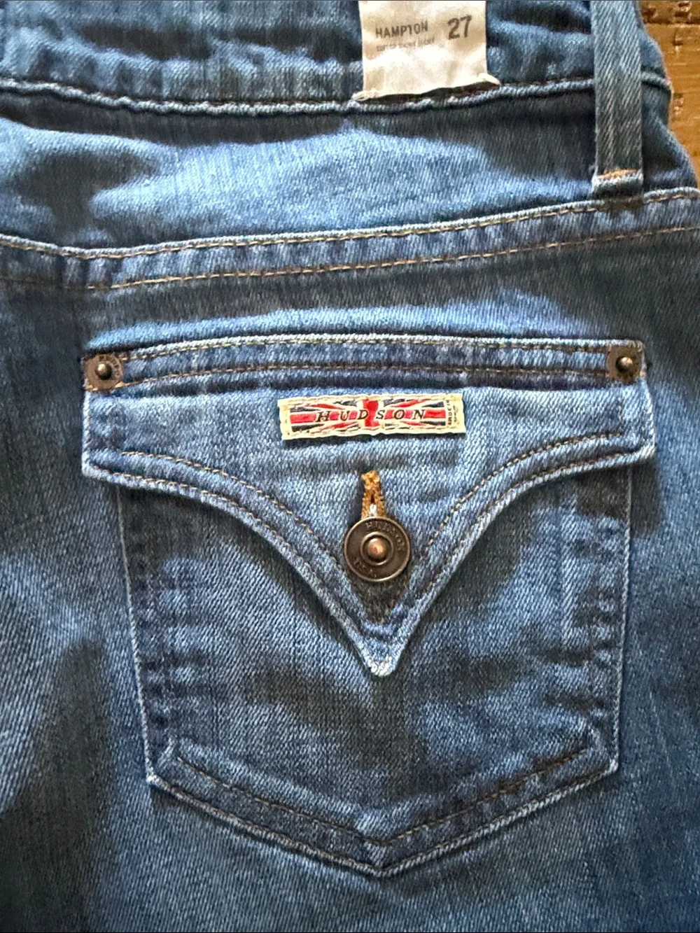 Hudson Jeans Women's Light Blue Cuffed Denim Shorts Size 27
